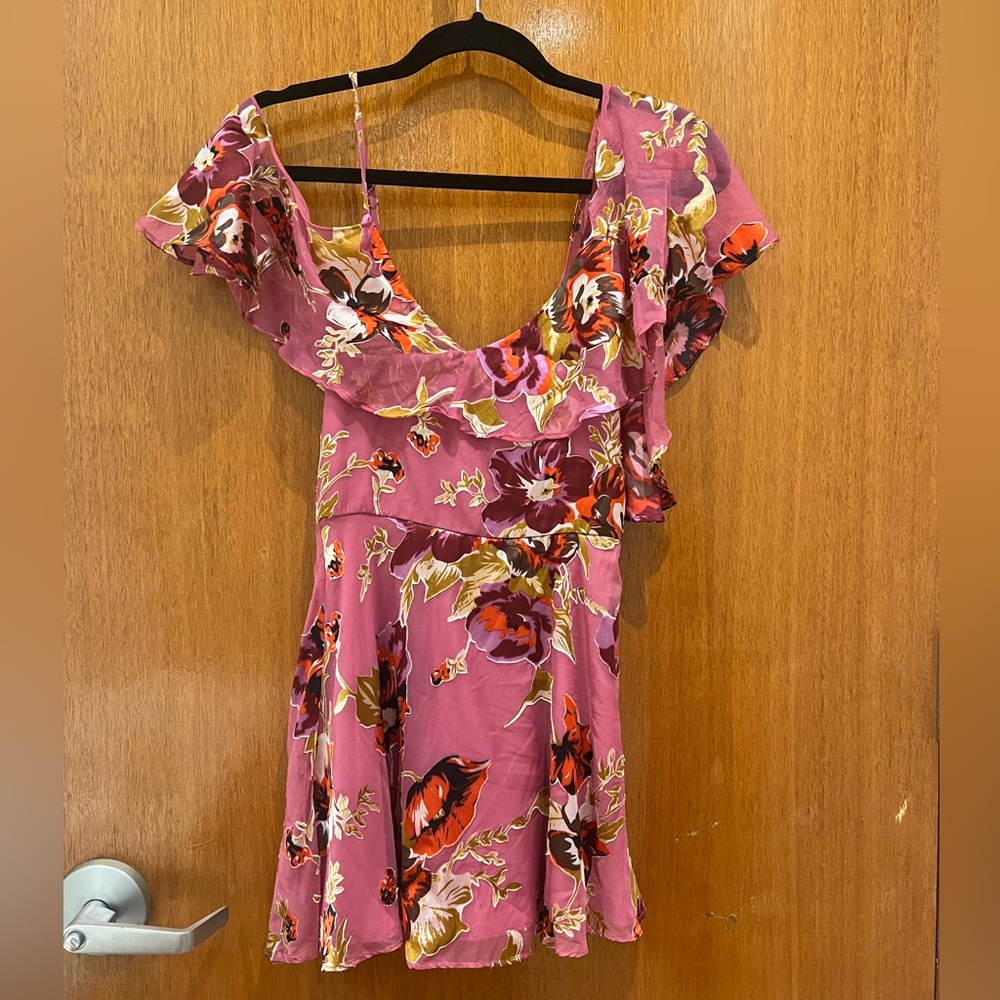 Beautiful Flowy Floral Dress